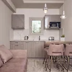 Mavrias Complex